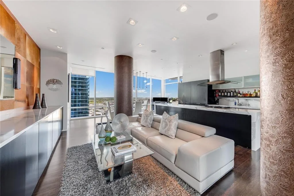 2430 Victory Park Lane, Dallas, TX 75219, USA