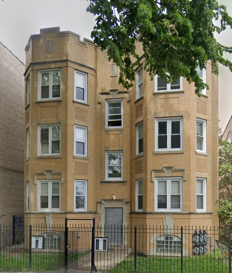 4828 W Adams LLC