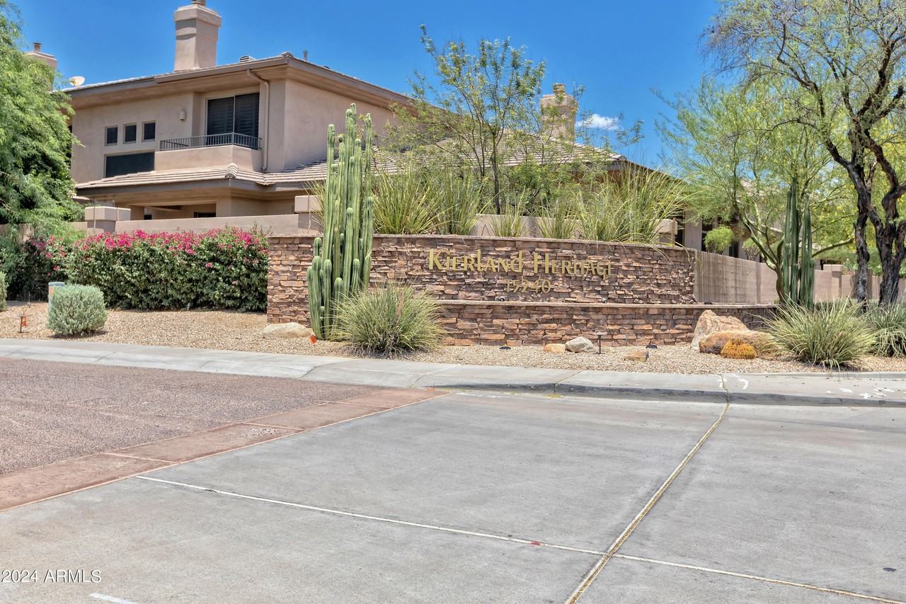 15240 N Clubgate Dr, Scottsdale, AZ 85254, USA