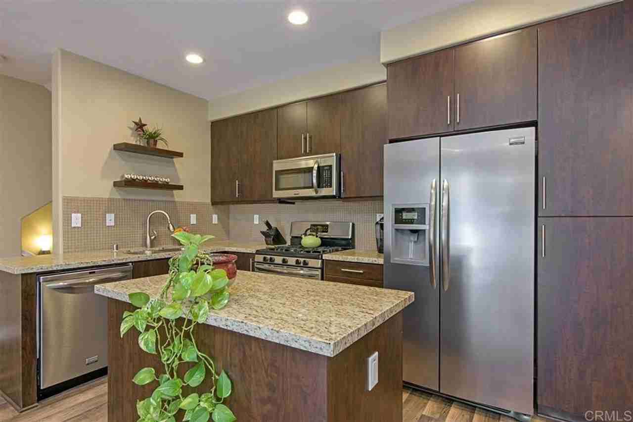 2132 Cosmo Way, San Marcos, CA 92078, USA