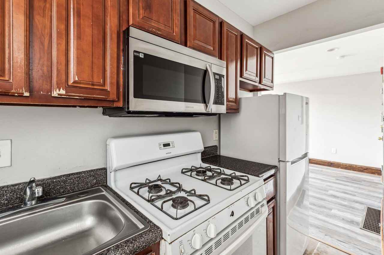5100 WALNUT STREET LLC