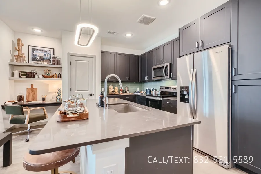 3499 Clinton Dr, Houston, TX 77020, USA