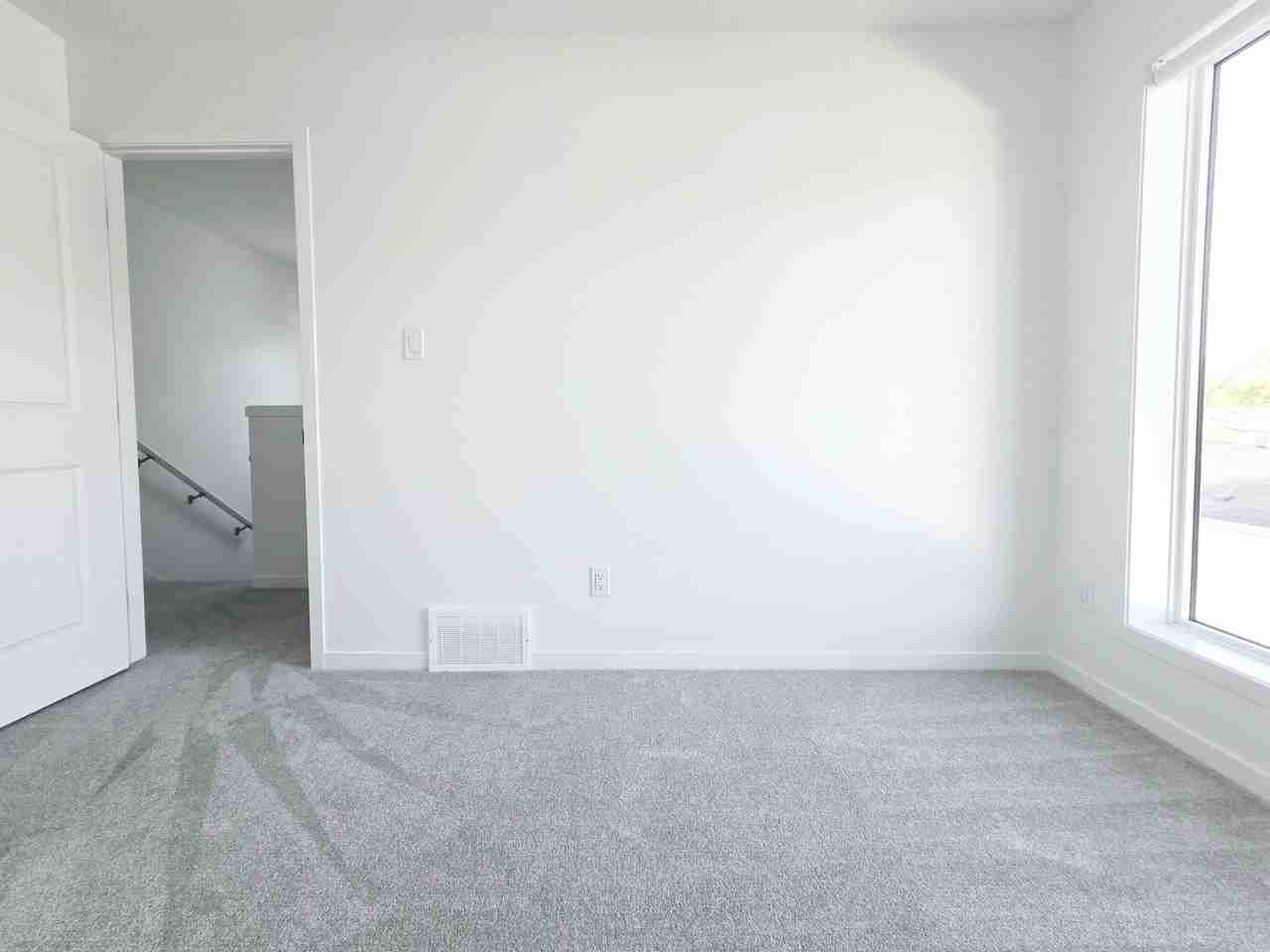 11431 97 St Nw, Edmonton, AB T5G 1X6, CAN
