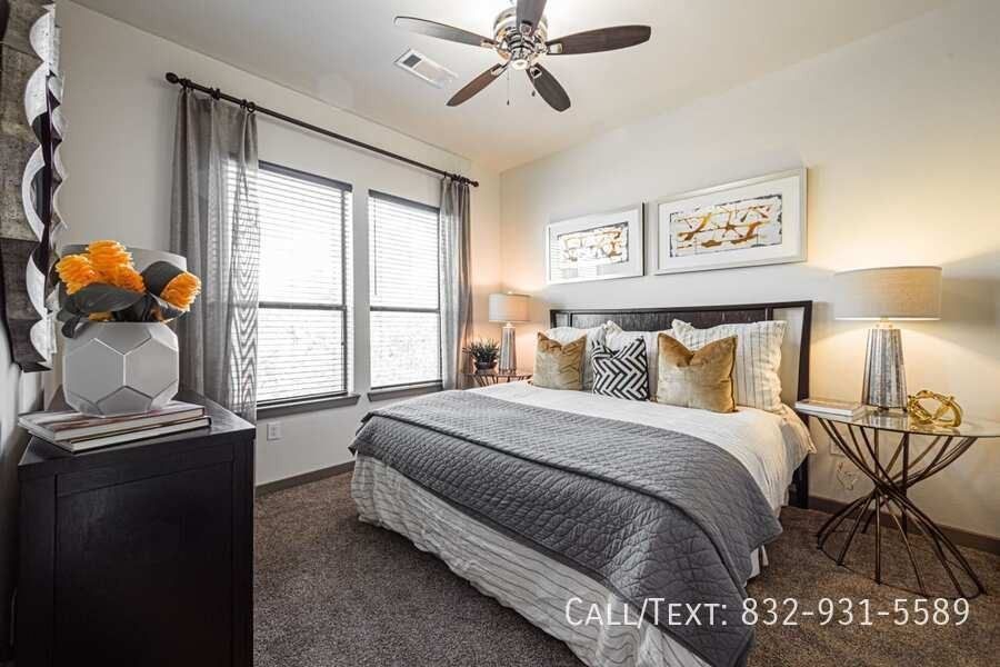 898 Threadneedle St, Houston, TX 77079, USA