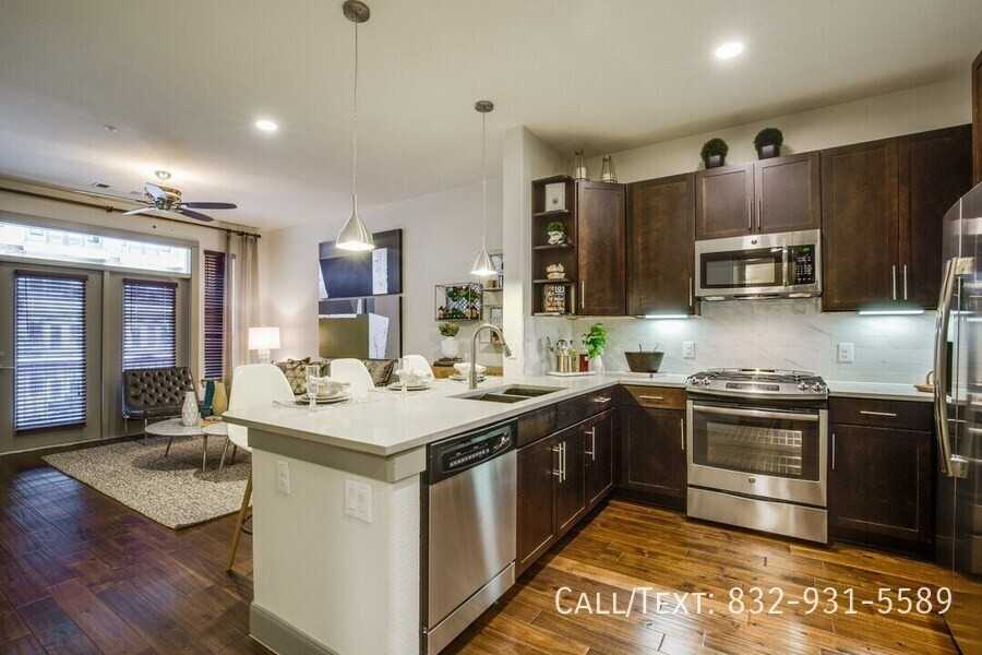 600 Studewood St, Houston, TX 77007, USA