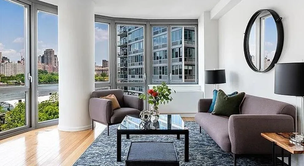 Center Blvd #624, New York, NY 11109, USA