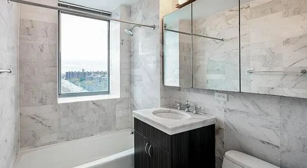 Gold St #APH, New York, NY 11201, USA