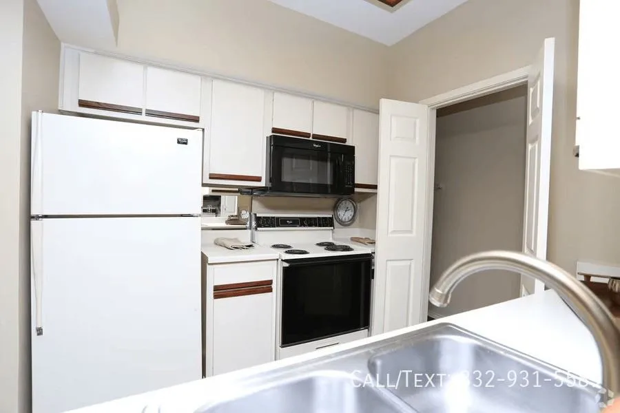15381 Cutten Rd, Houston, TX 77070, USA