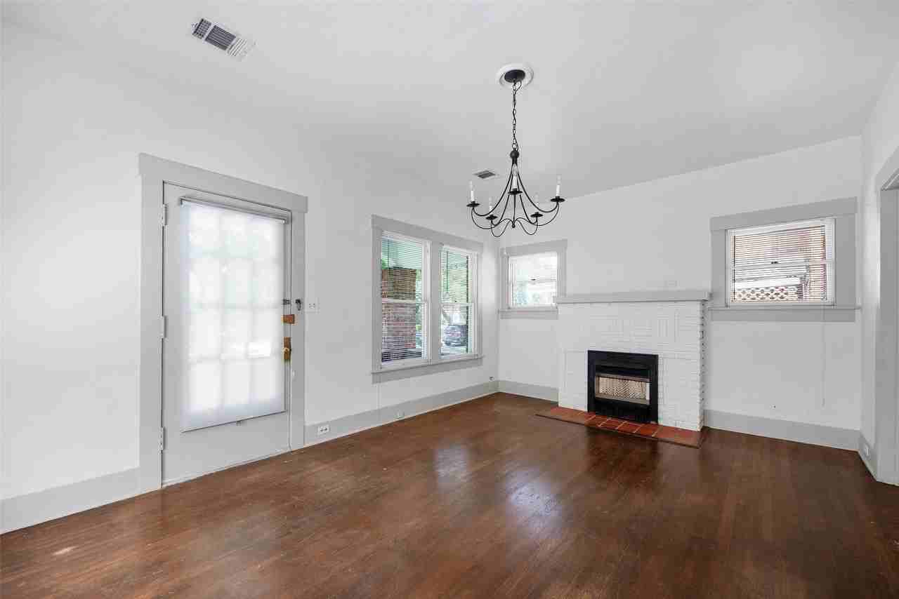 516 W Pierce St, Houston, TX 77019, USA