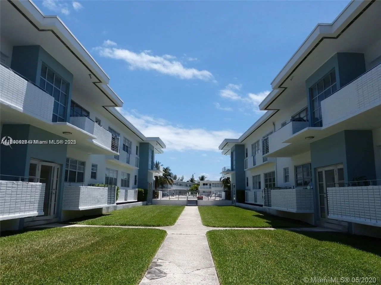 250 S Shore Drive, Miami Beach, FL 33141, USA