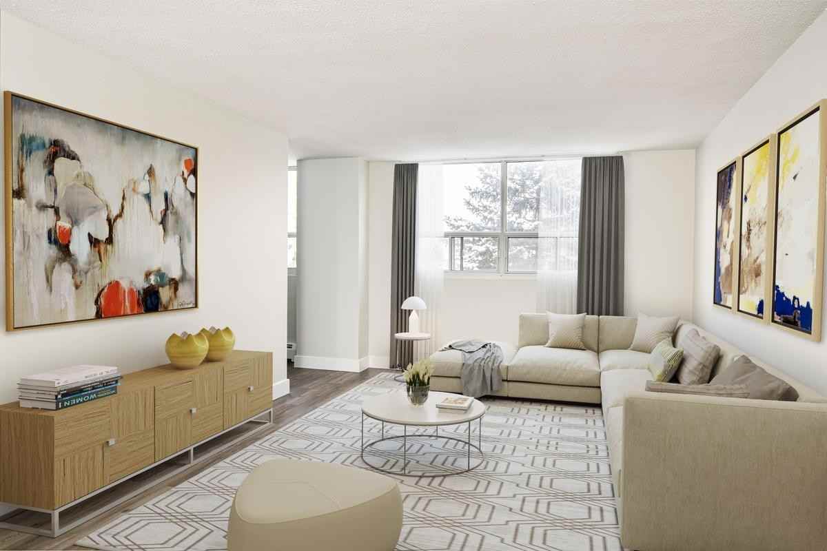 212 Lakeshore Road East