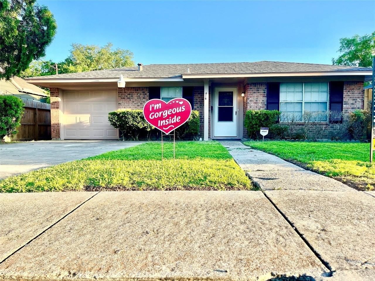 816 Barkley St, Houston, TX 77022, USA