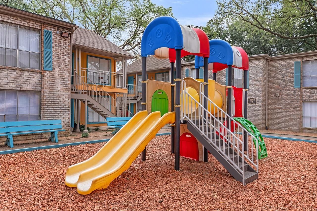 Inglewood Village Apartments