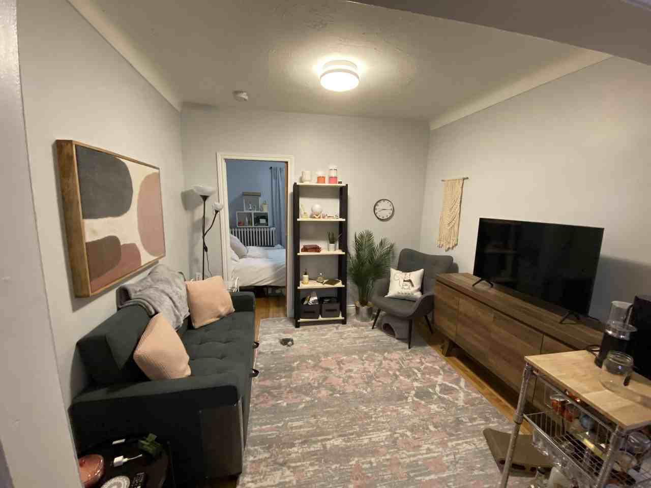 188 Cambridges Street North, Unit 2