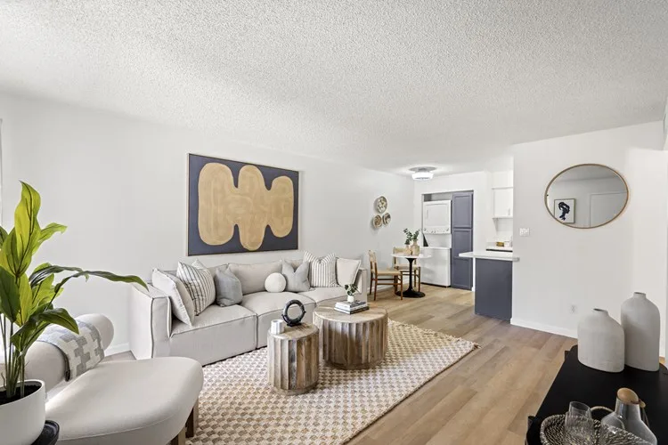 Oakridge Apartments