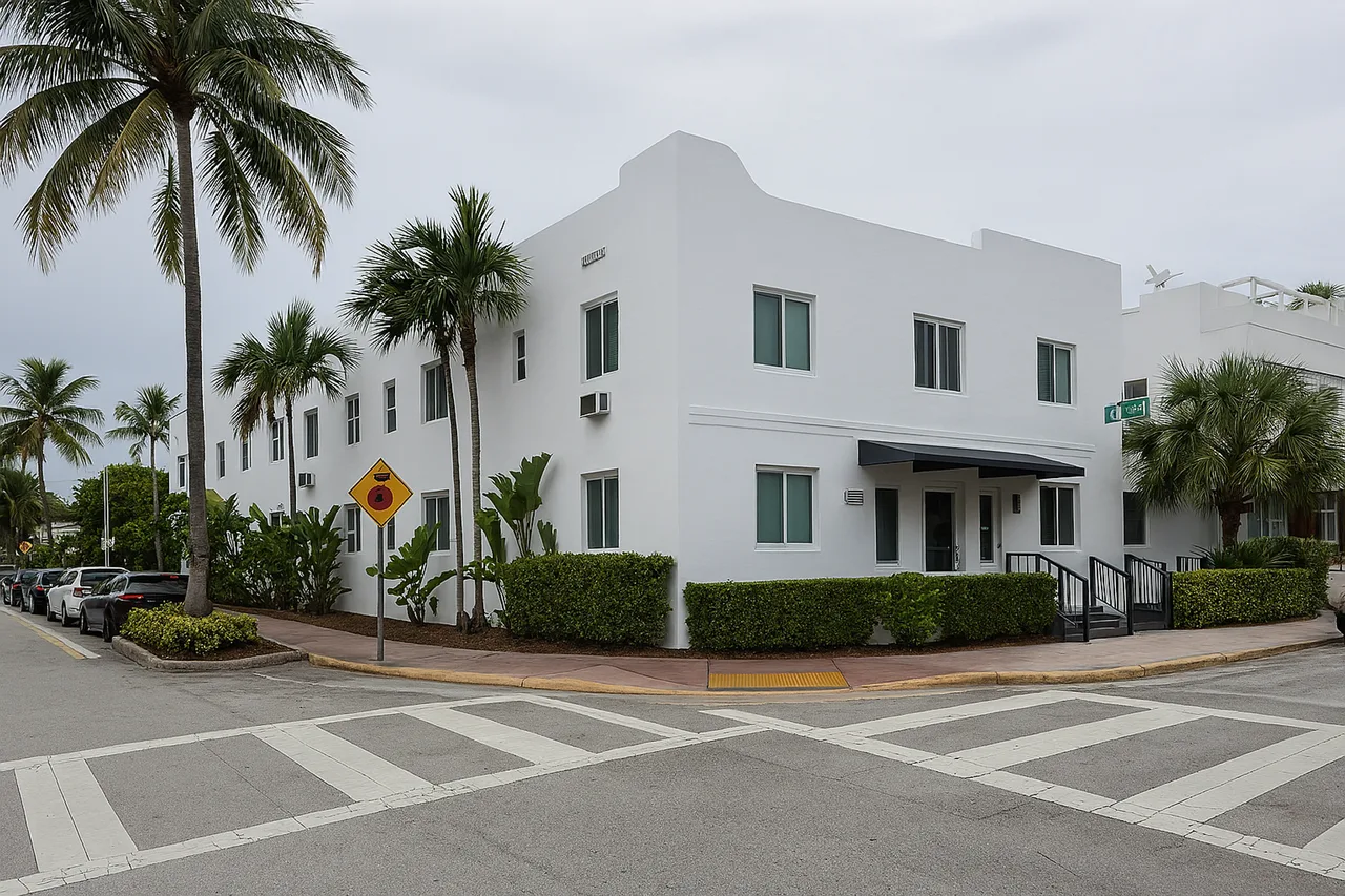 7700 Abbott Ave, Miami Beach, FL 33141