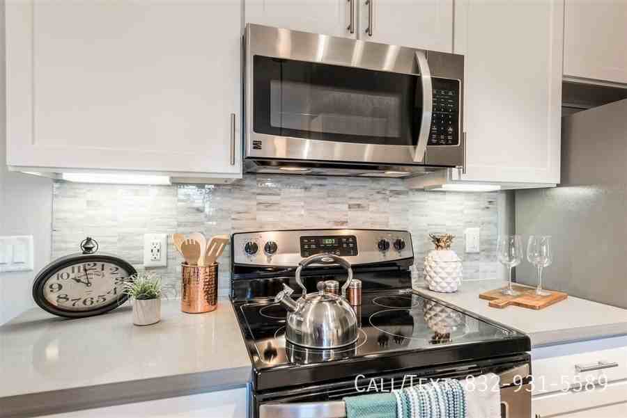 19400 Bellaire Blvd, Houston, TX 77407, USA