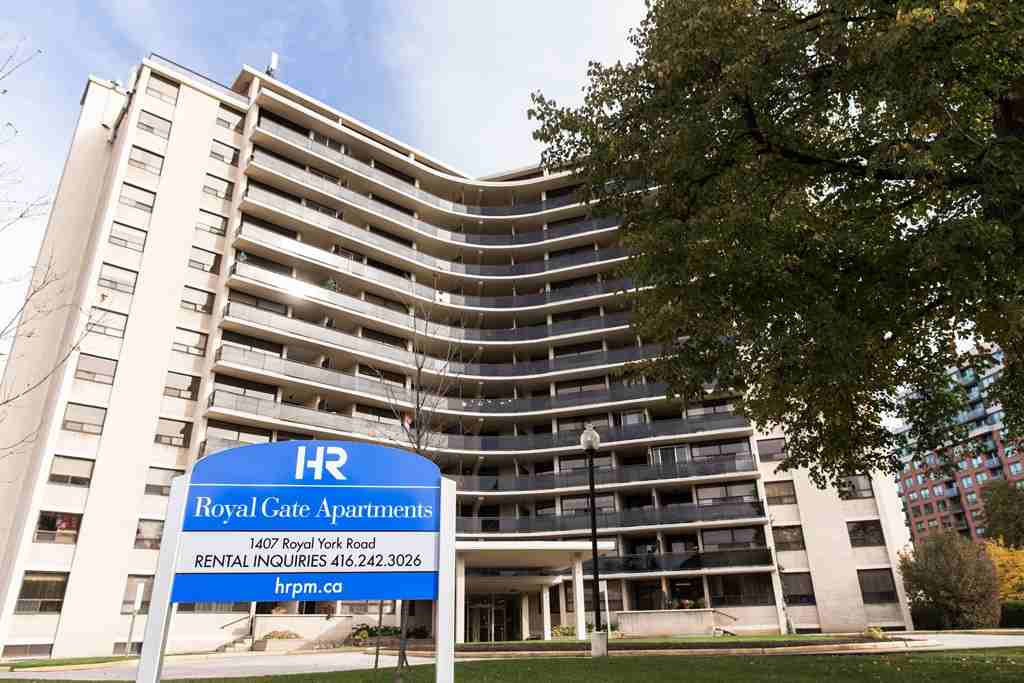 Apartment for rent at 1407 Royal York Road
