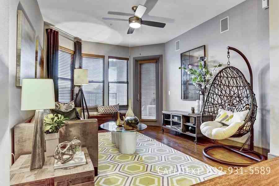 3598 Eastside St, Houston, TX 77098, USA