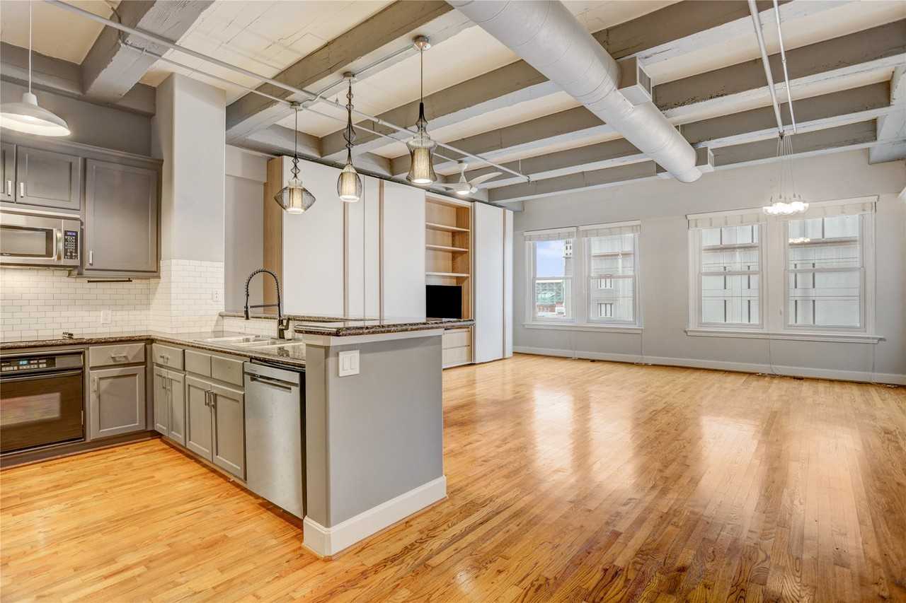 1120 Texas St, Houston, TX 77002, USA