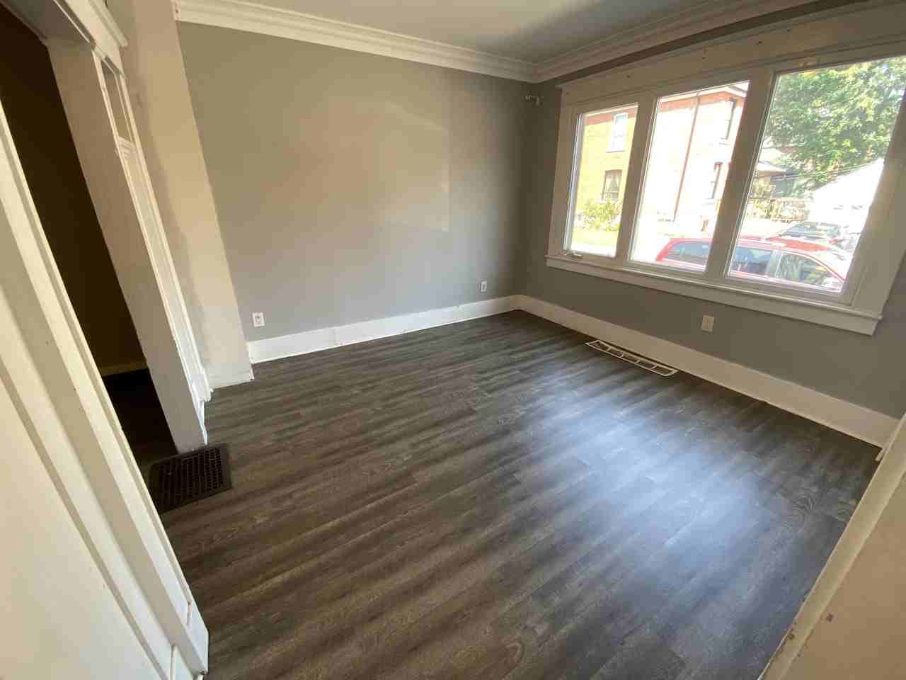 254 Holton Ave S, Hamilton, ON L8M 2L9, CAN