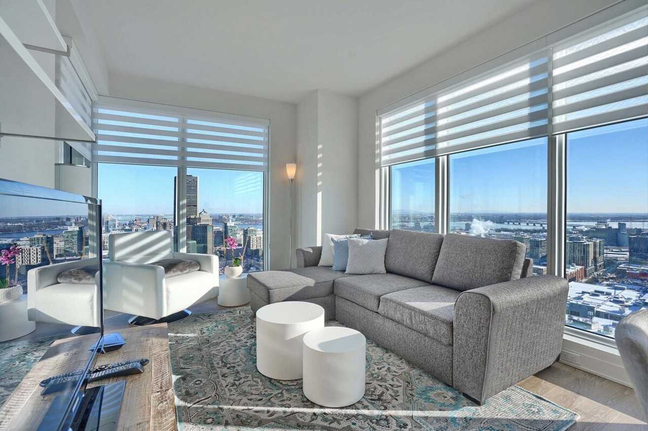 1215 Rue Saint-Antoine O #1262041P, Montréal, QC H3C None, CAN