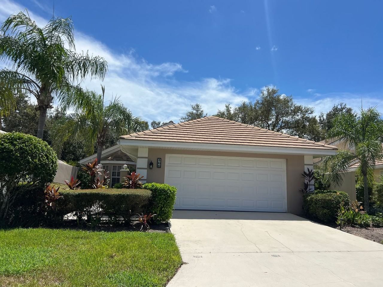 566 Clubside Cir, Plantation, FL 34293, USA