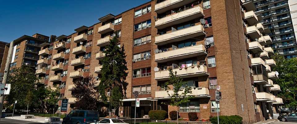 Bel Manor Apartments