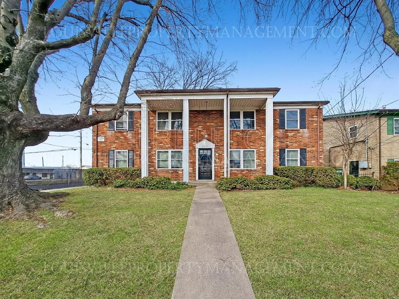 1711 Valley Forge Way, Louisville, KY 40215, USA