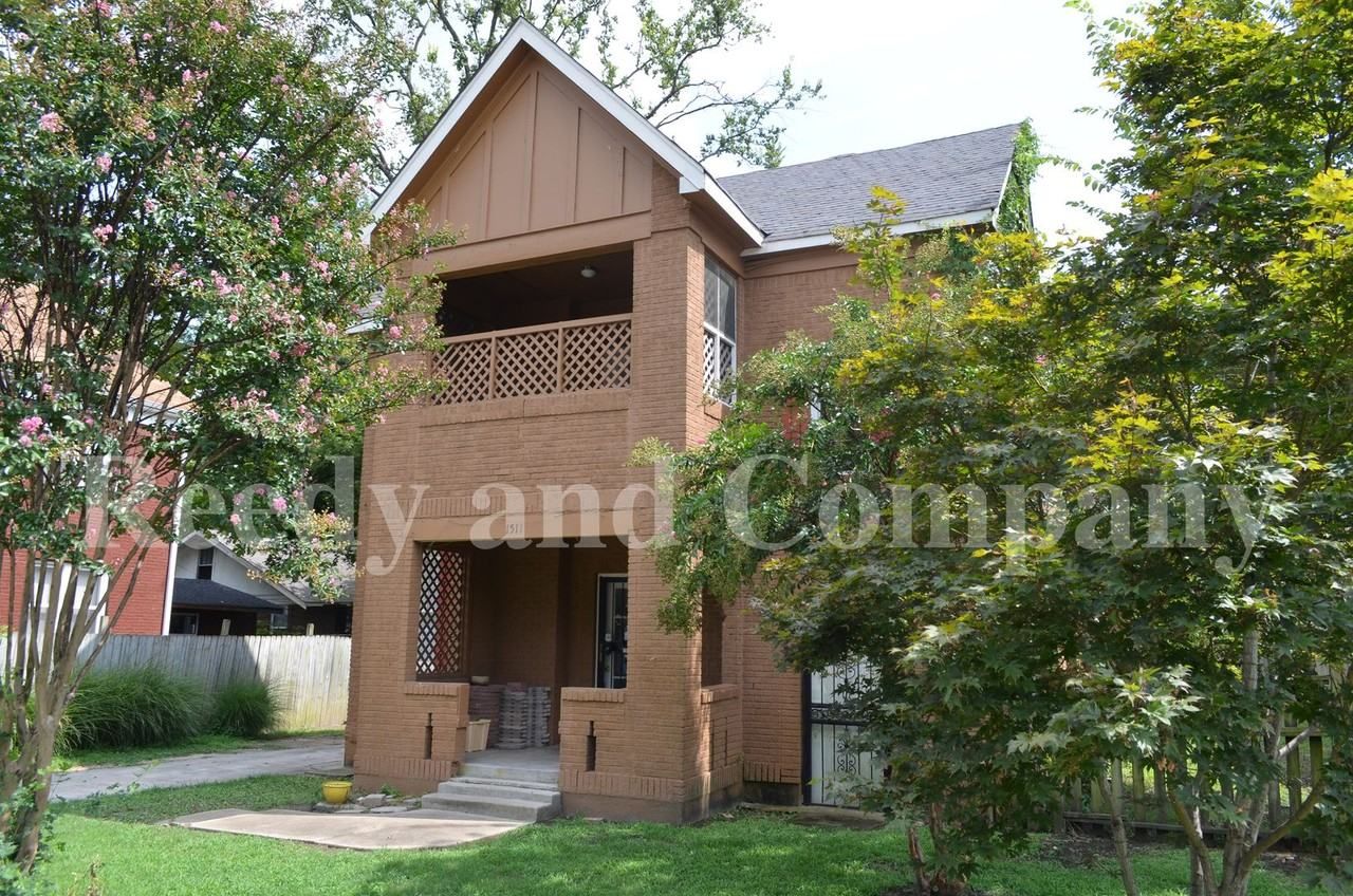 FIRST MONTH FREE; Adorable Duplex in Crosstown Area!