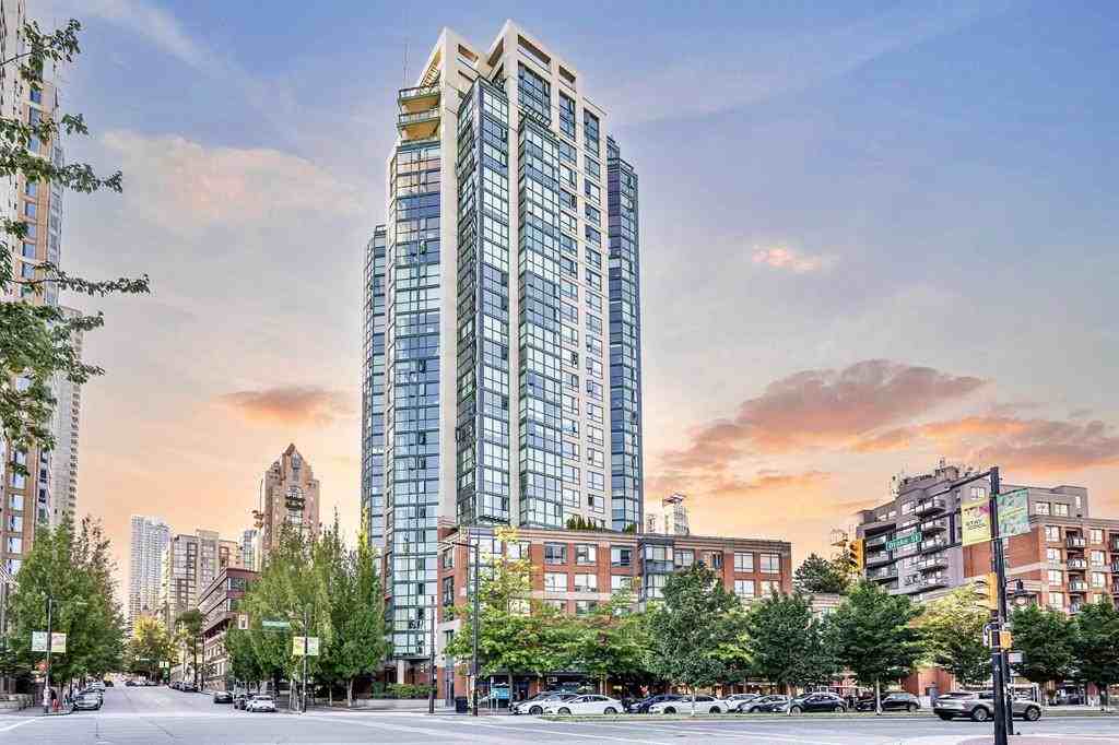 289 Drake Street, Vancouver, BC V6B 4Y8, Canada