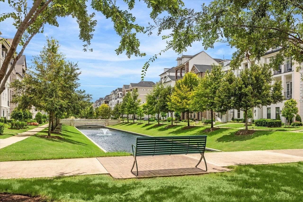 930 Dunleigh Meadows Ln, Houston, TX 77055, USA