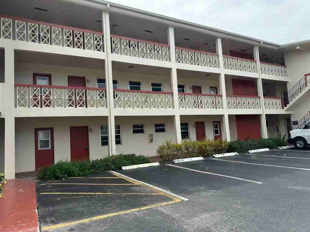 4730 Northwest 10th Court, Plantation, FL 33313, USA