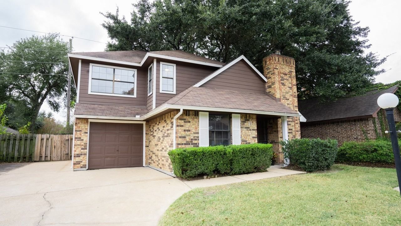 17 Regency Ln, Houston, TX 77088, USA