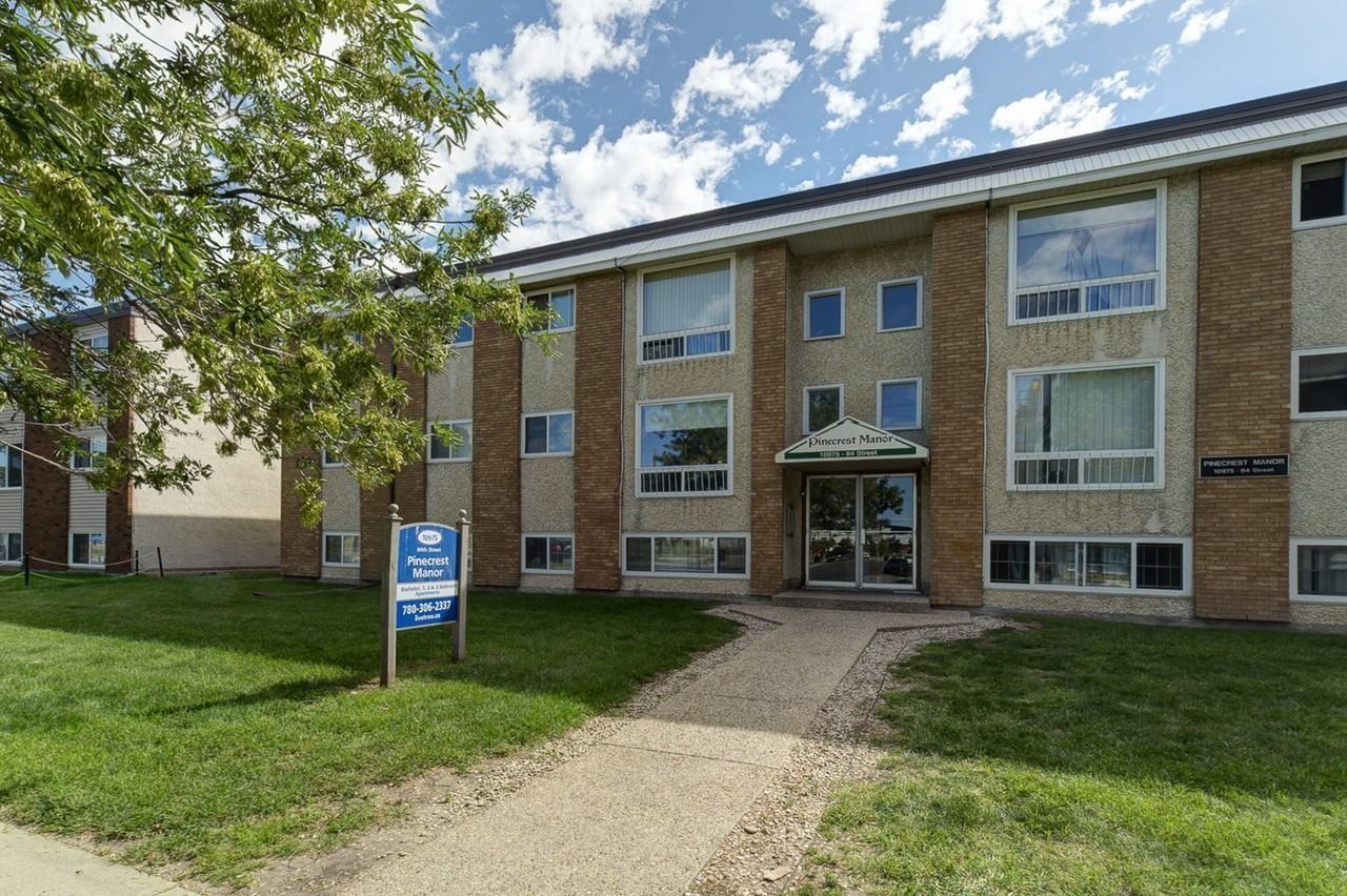 Pinecrest Manor LIMITED TIME: 1 MONTH FREE + FREE EARLY MOVE