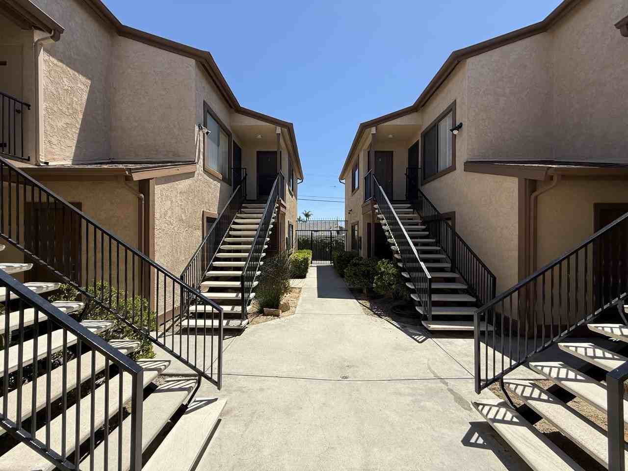 4455 & 4465 Cherokee Avenue