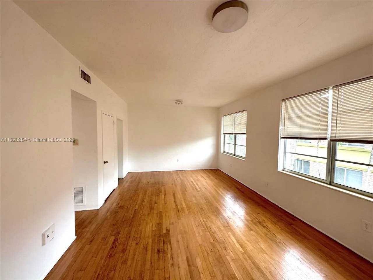 6945 Rue Vendome, Miami Beach, FL 33141, USA