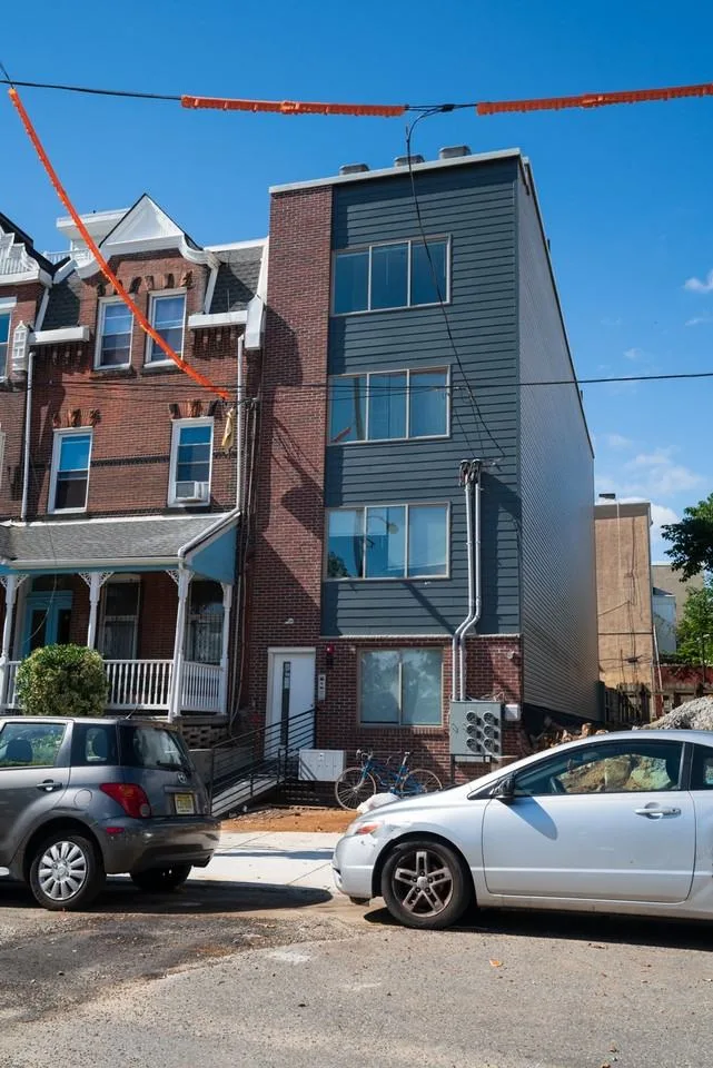 Modern Luxury Apartments In the Heart of University City