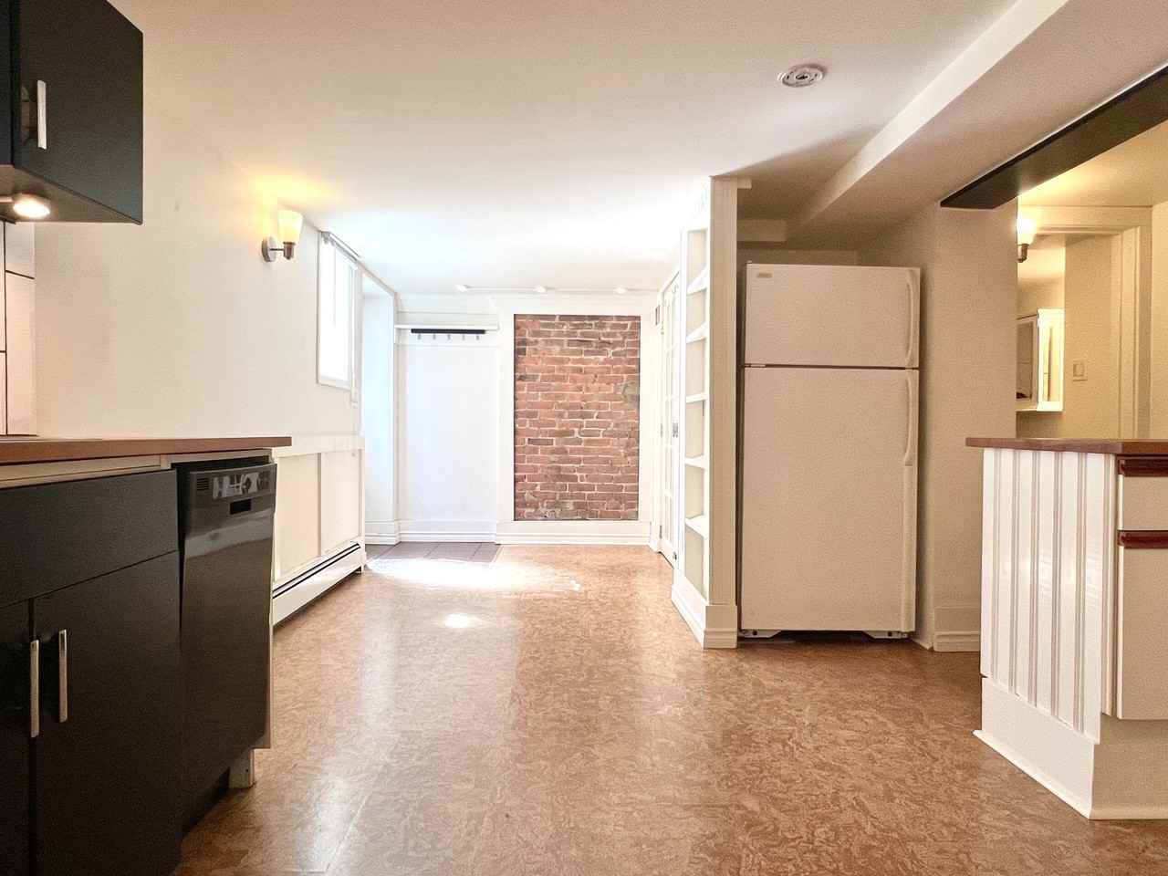 Beatrice St & E 32nd Ave, Vancouver, BC V5N 4J3, CAN