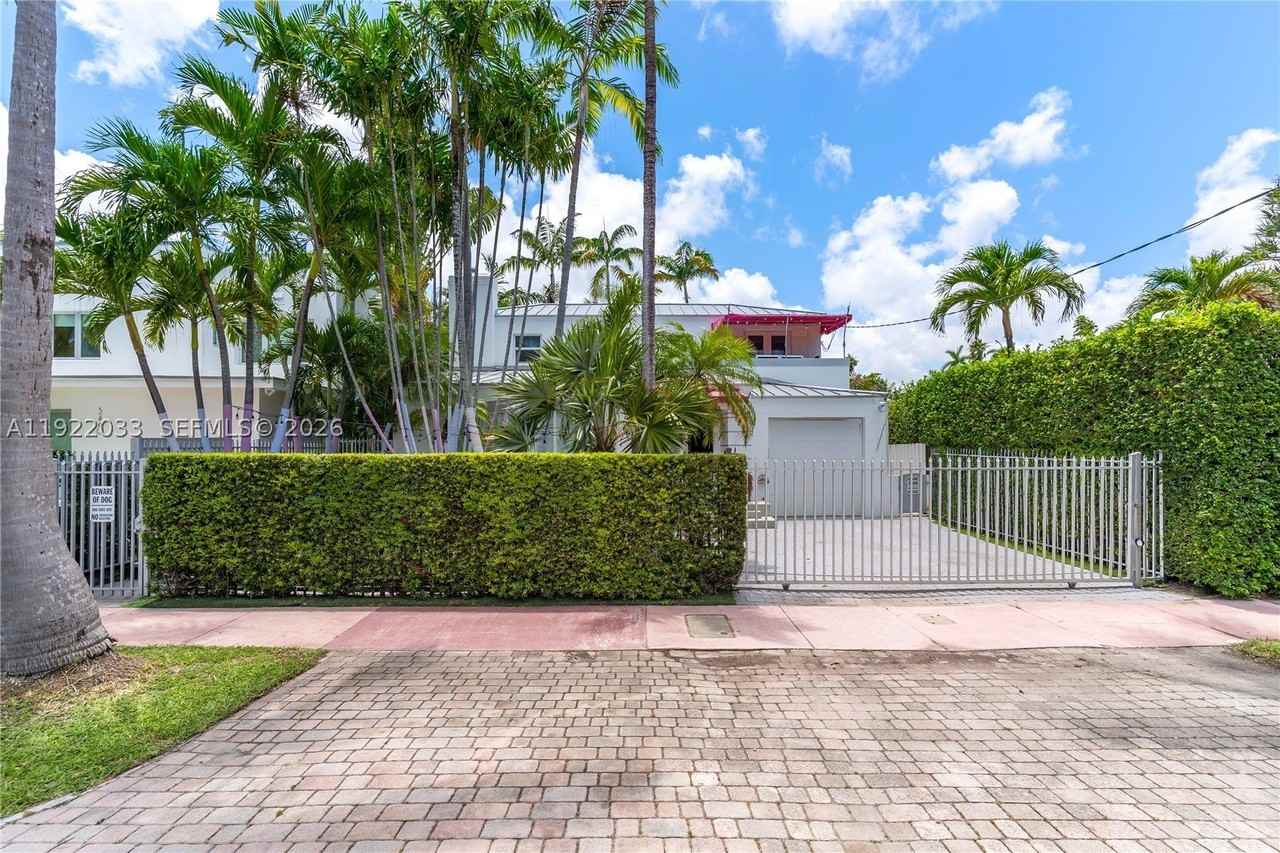 3470 Sheridan Avenue, Miami Beach, FL 33140, USA