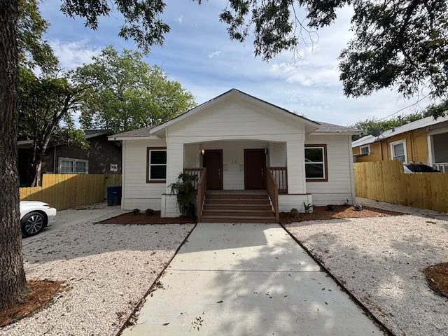 216 University Avenue, San Antonio, TX 78201, USA
