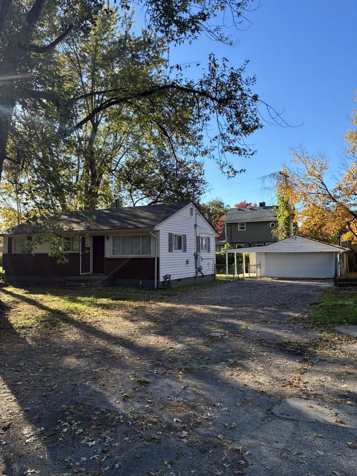 116 S 45th St, Louisville, KY 40212, USA
