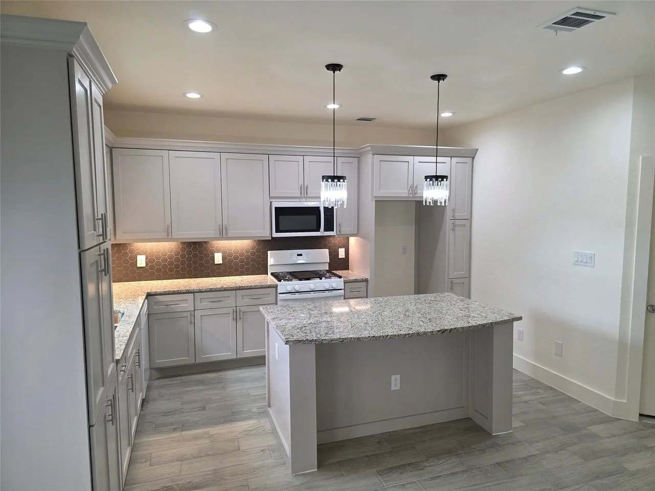 2142 De Soto St, Houston, TX 77091, USA