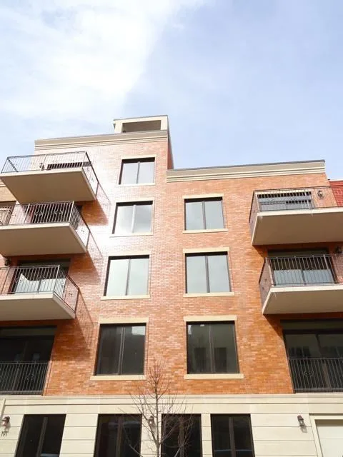 191 Huron, LLC
