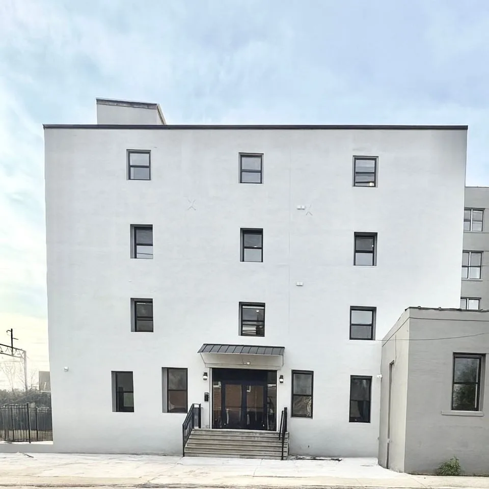 1422 N 8th St