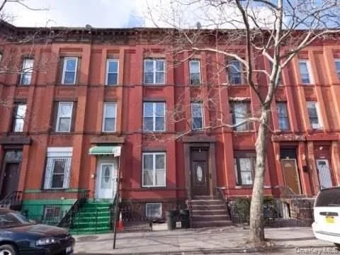 70 Howard Ave, Brooklyn, NY 11221, USA