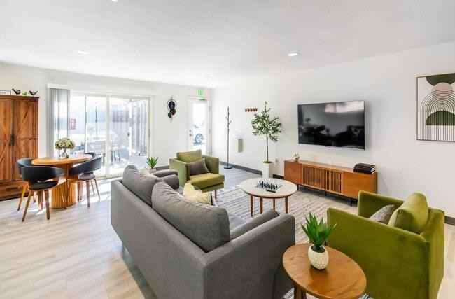 8360 Phyllis Pl, San Diego, CA 92123, USA