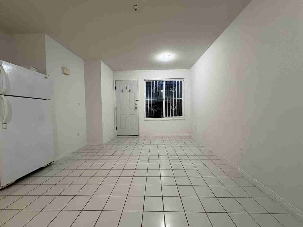 2482 Triumph St, Vancouver, BC V5K 1S5, CAN