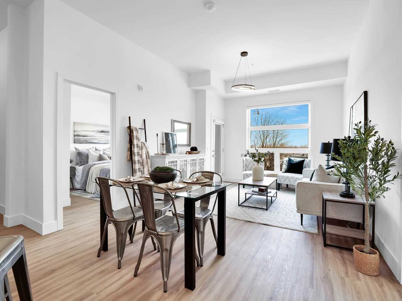 1076 Gainsborough Rd, London, ON N6H 5L5, CAN