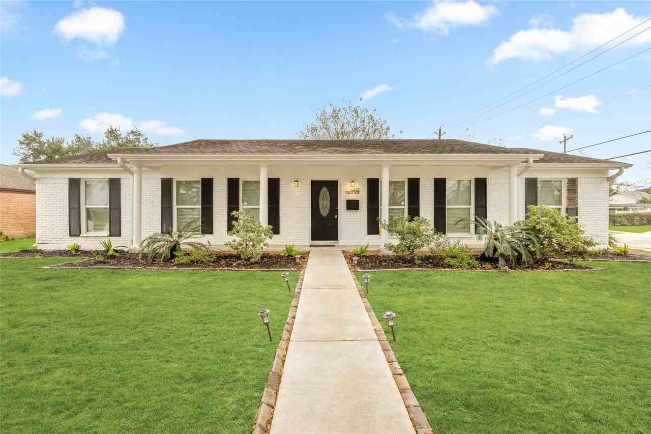 4947 Cheena Dr, Houston, TX 77096, USA